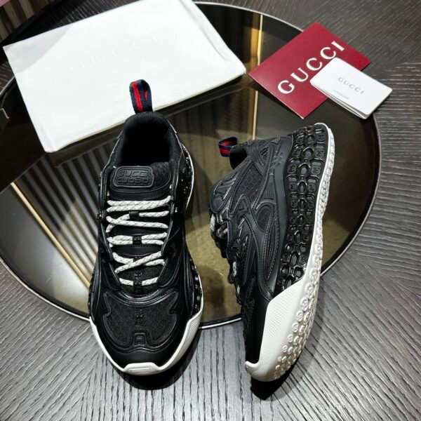 Gucci sneaker 2025072209