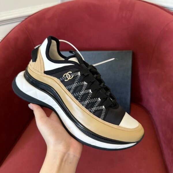 Chanel sneaker 2025072239
