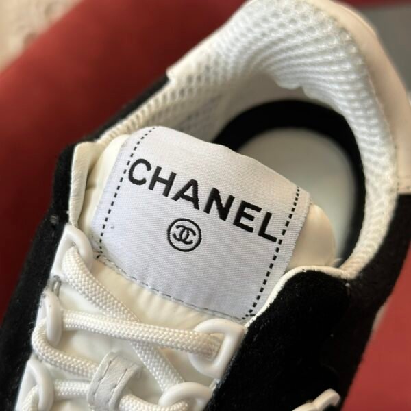 Chanel sneaker 2025072245