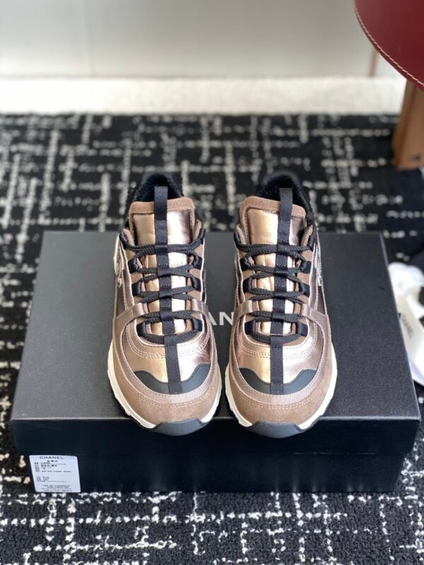 Chanel sneaker 2025072254
