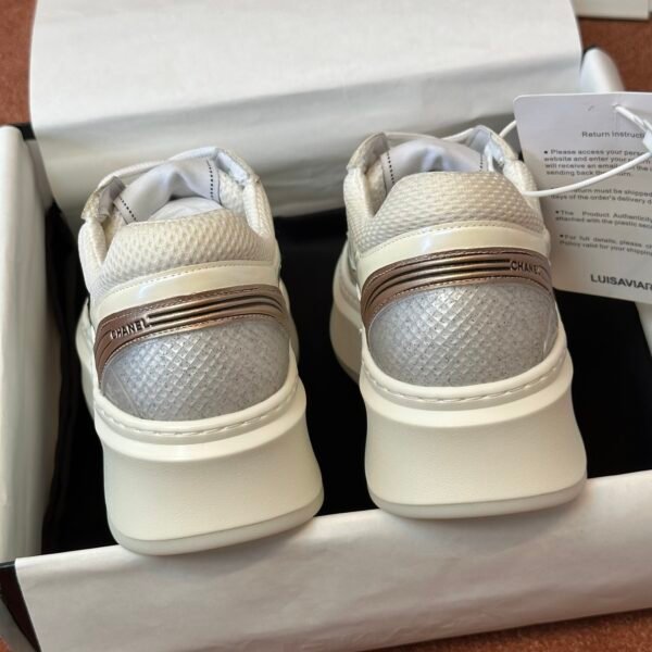 Chanel sneaker 2025072251