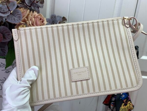 LV Neverfull MM Monogram Empreinte Leather