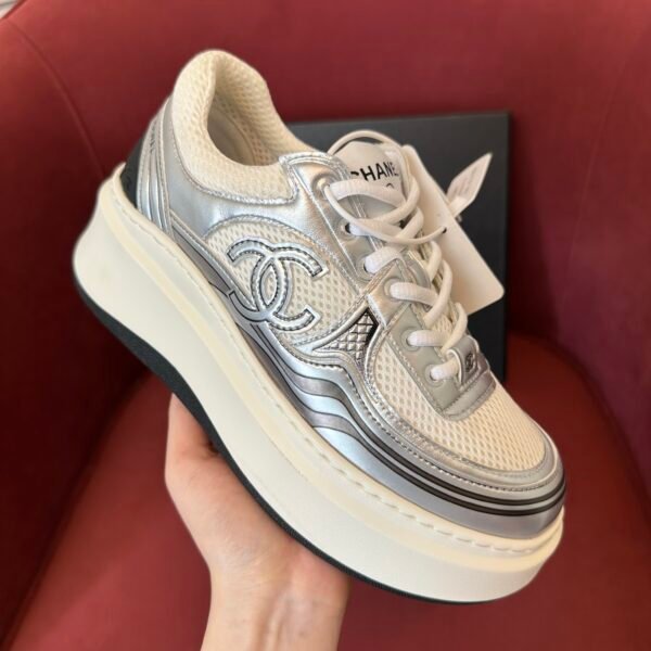 Chanel sneaker 2025072252