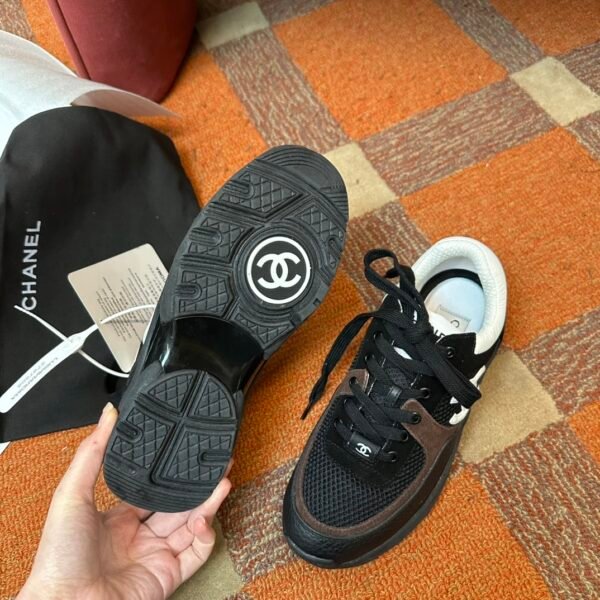 Chanel sneaker 2025072222