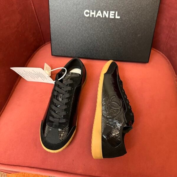 Chanel sneaker 2025072243