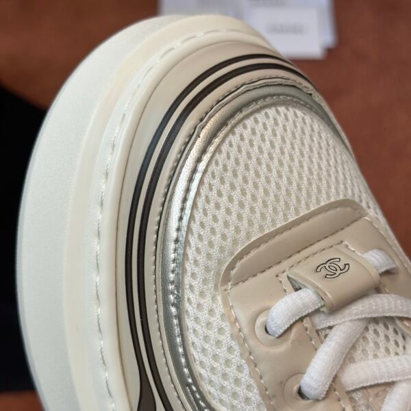 Chanel sneaker 2025072251