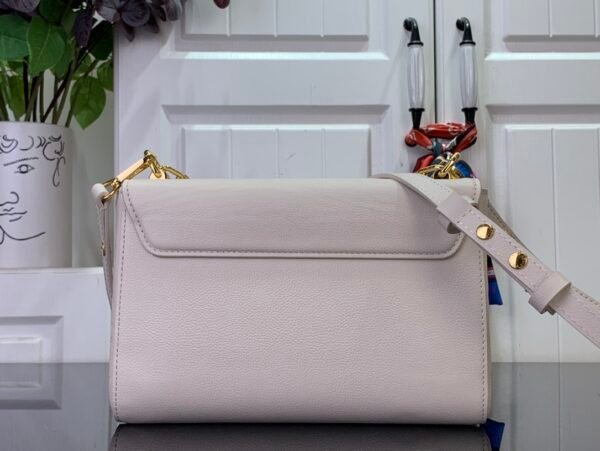 LV Twist MM Epi Leather