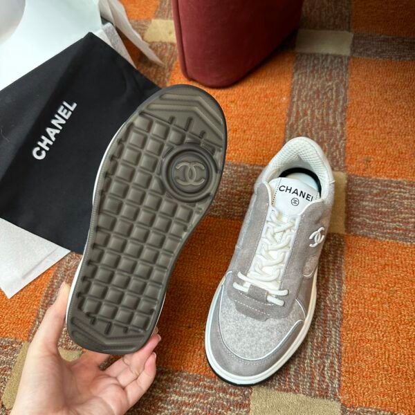 Chanel sneaker 2025072240