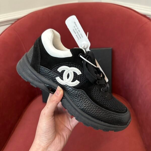 Chanel sneaker 2025072224