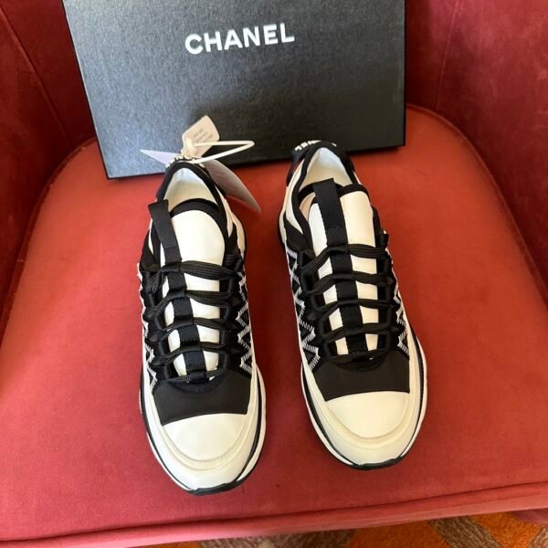 Chanel sneaker 2025072238