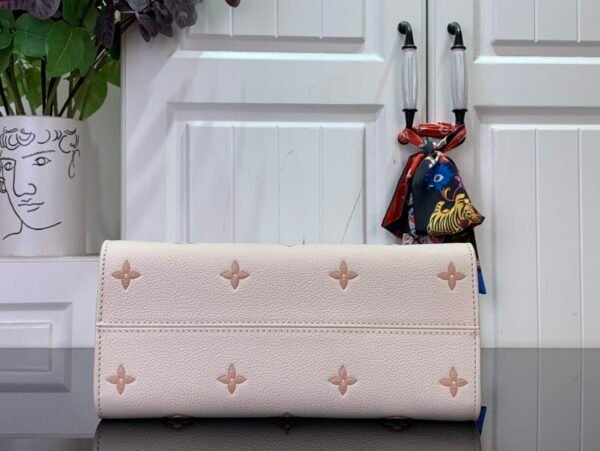 LV OnTheGo PM Monogram Empreinte Leather