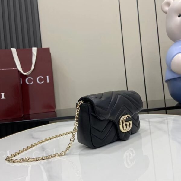 GUCCI GG Marmont mini shoulder bag in black leather
