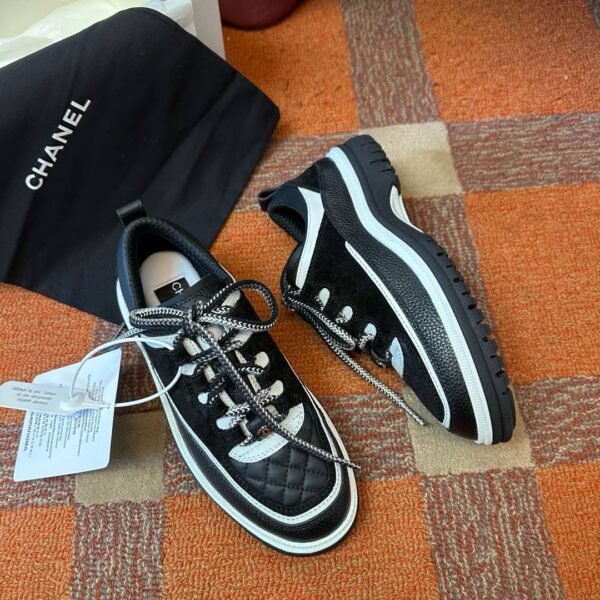 Chanel sneaker 2025072220