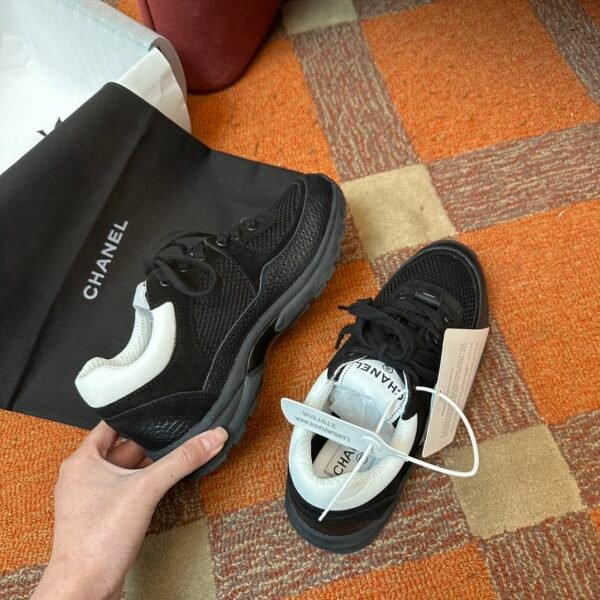 Chanel sneaker 2025072224