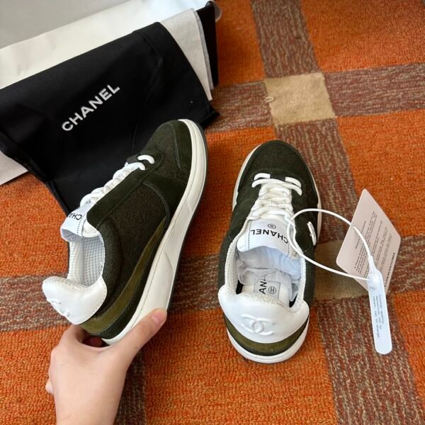 Chanel sneaker 2025072247