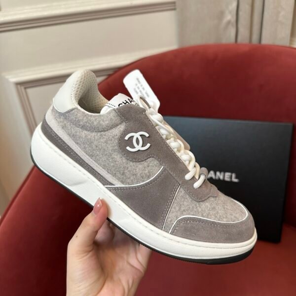 Chanel sneaker 2025072240