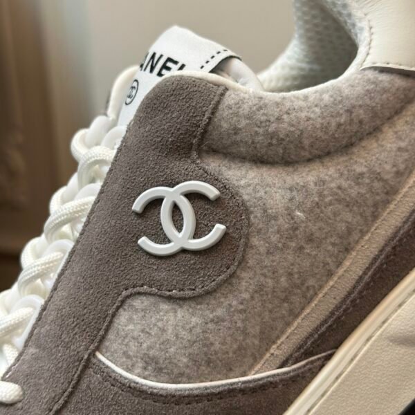 Chanel sneaker 2025072240