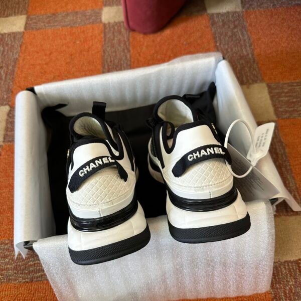 Chanel sneaker 2025072238