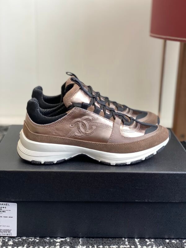Chanel sneaker 2025072254