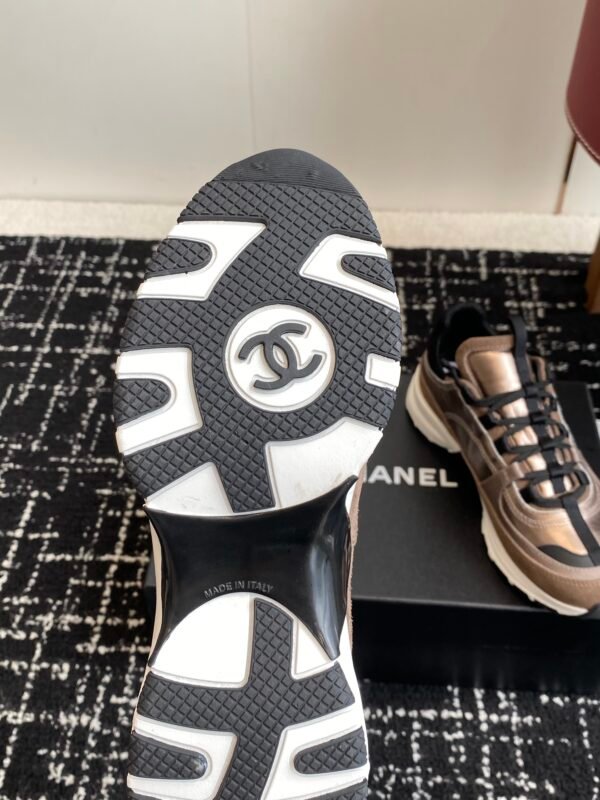 Chanel sneaker 2025072254