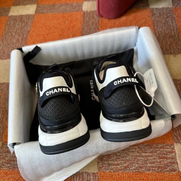 Chanel sneaker 2025072236