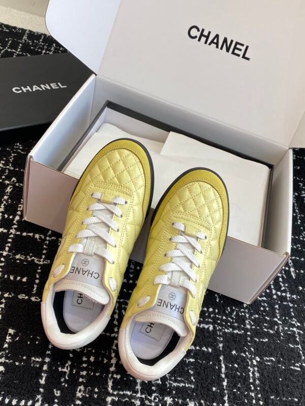 Chanel sneaker 2025072215