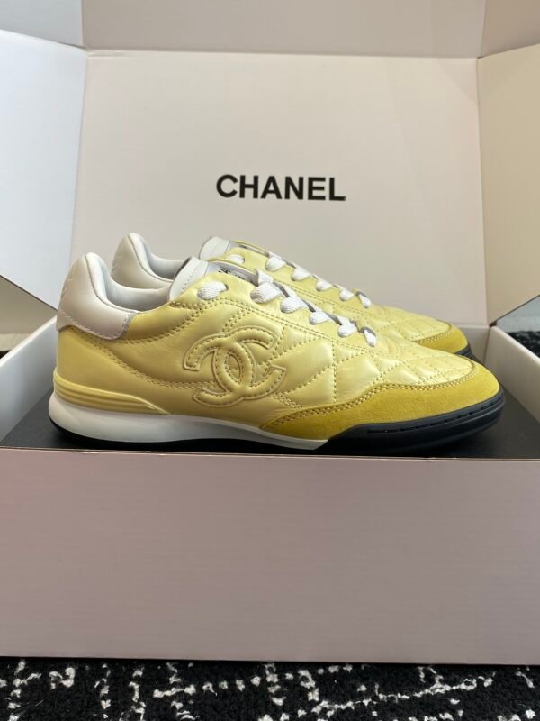 Chanel sneaker 2025072215