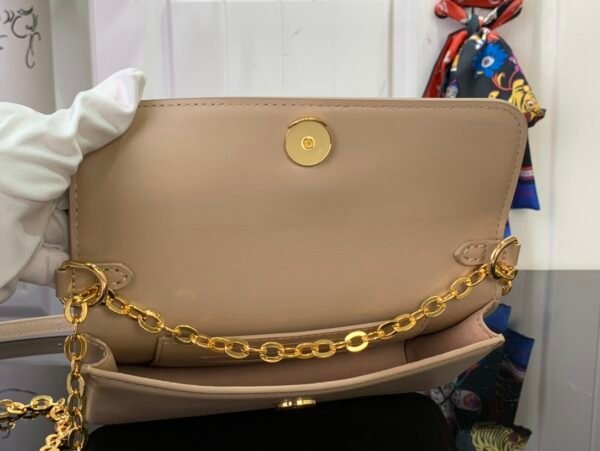 Wallet On Chain LV Bloom - Wallets and Small Leather