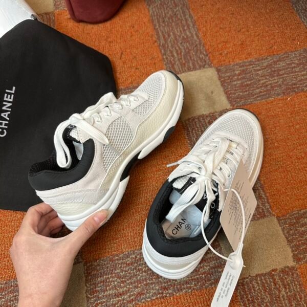 Chanel sneaker 2025072223