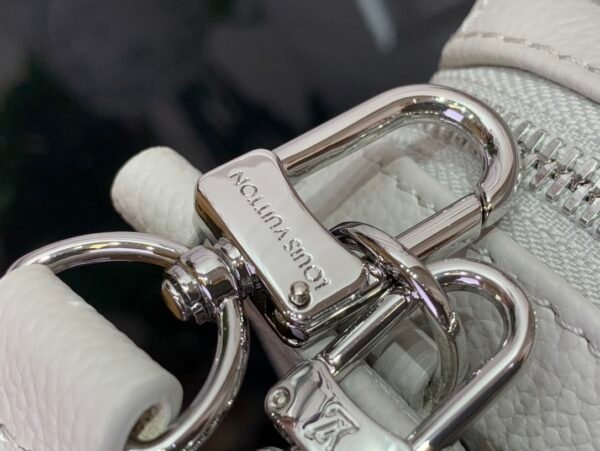 LV OnTheGo East West