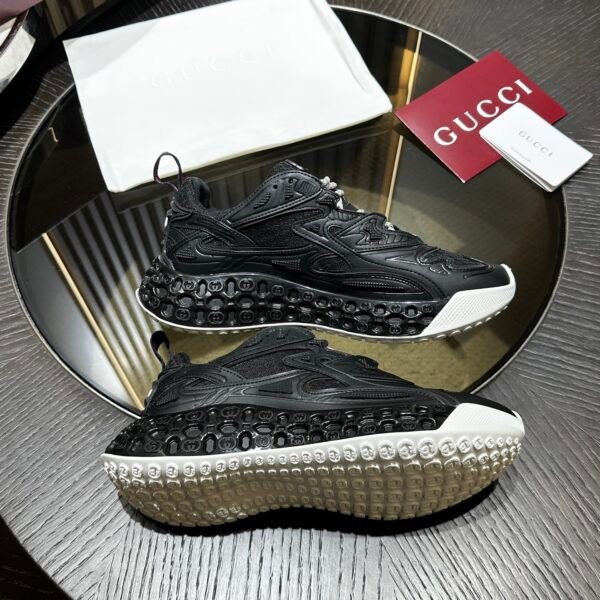 Gucci sneaker 2025072209