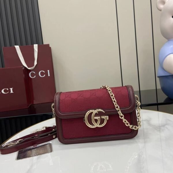 Gucci GG Go small shoulder bag in Rosso Ancora red