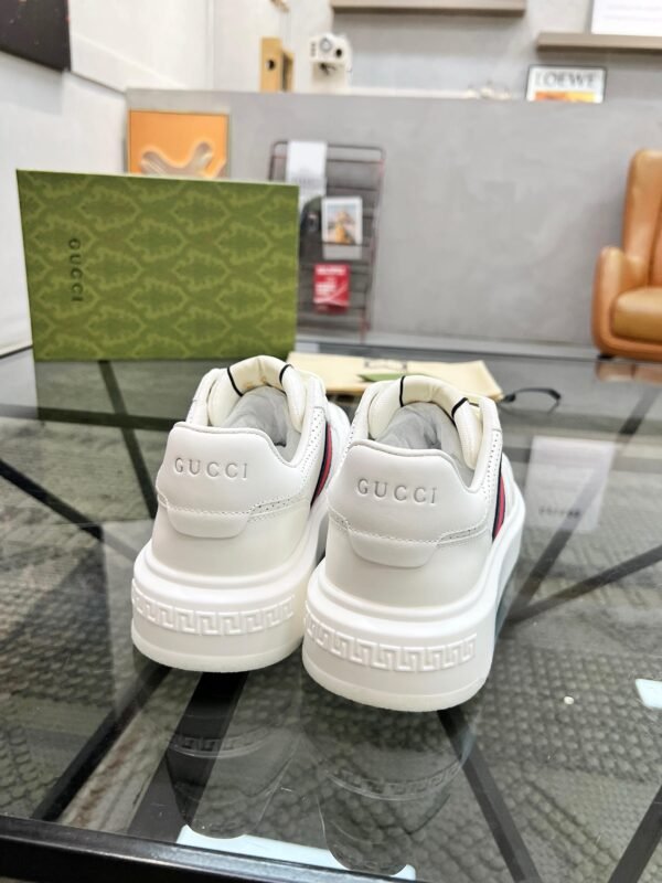 Gucci sneaker 2025071601