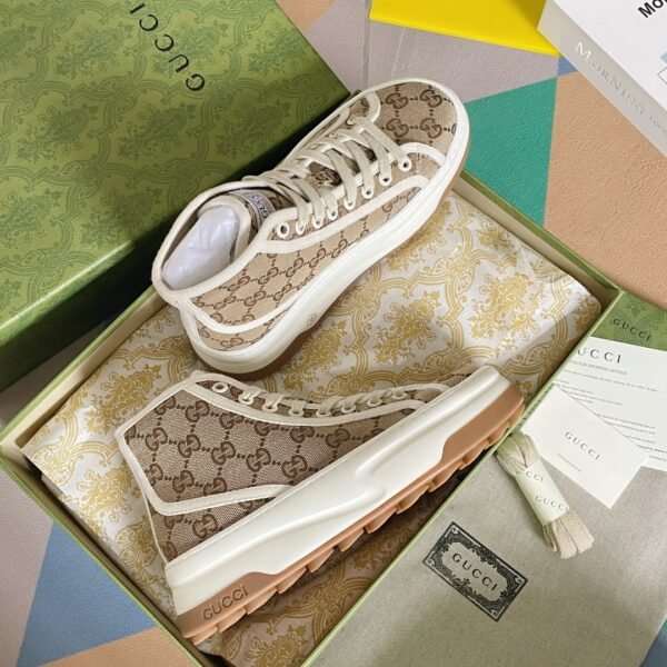 Gucci sneaker 2025071811