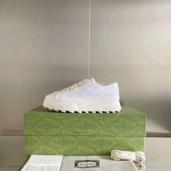 Gucci sneaker 2025071812