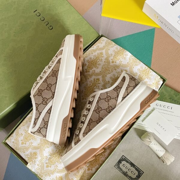 Gucci sneaker 2025071814