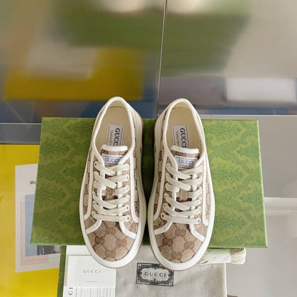 Gucci sneaker 2025071814