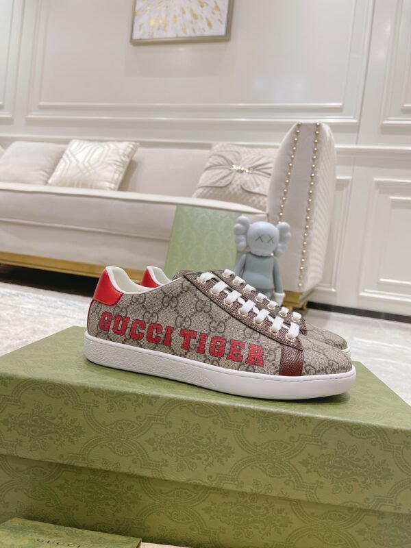 Gucci sneaker 2025071912