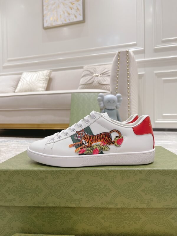 Gucci sneaker 2025071913