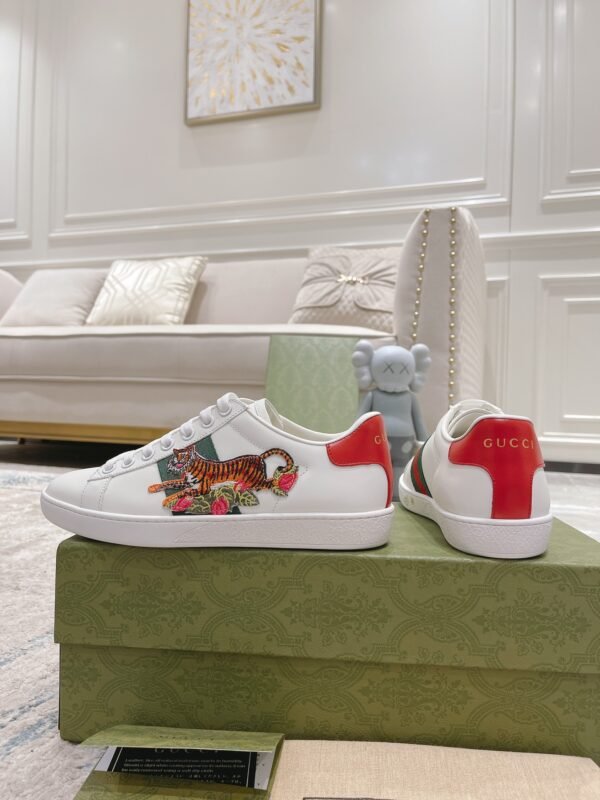 Gucci sneaker 2025071913