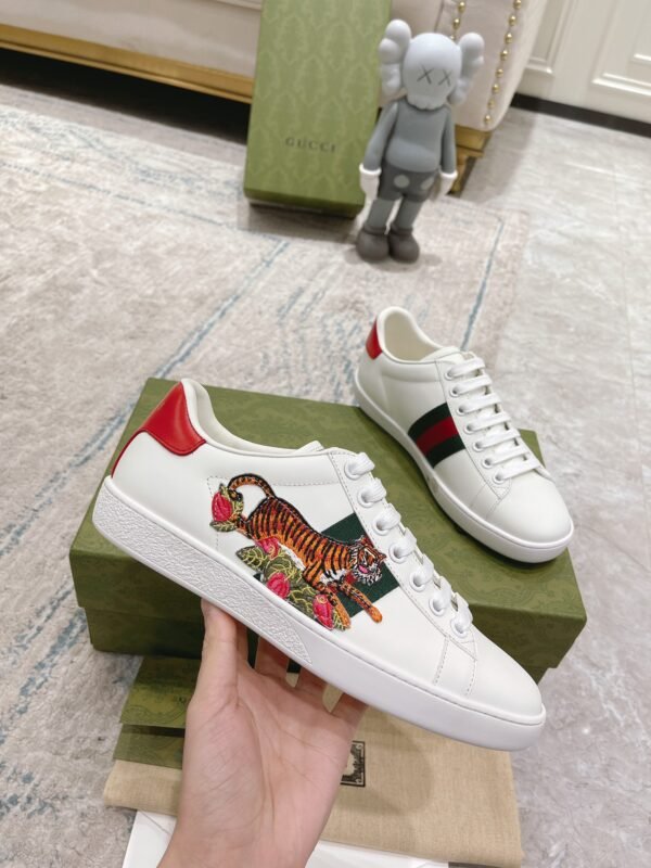 Gucci sneaker 2025071913