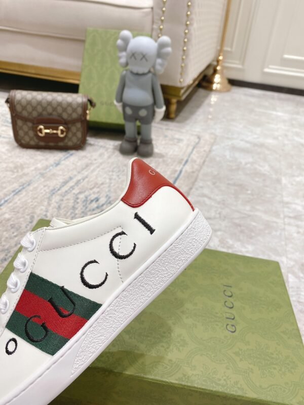 Gucci sneaker 2025071917
