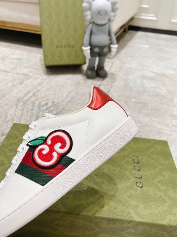 Gucci sneaker 2025071920
