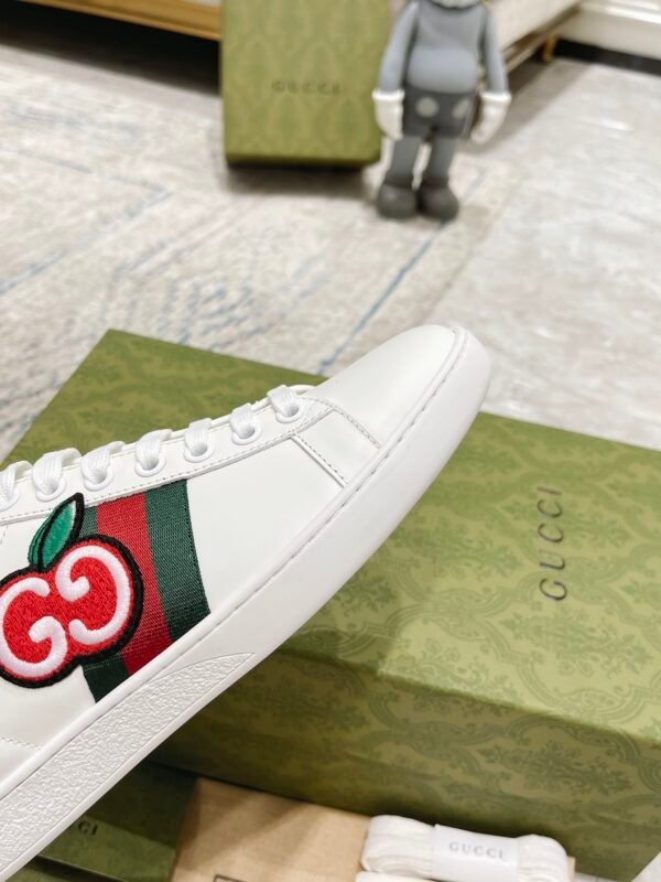 Gucci sneaker 2025071920