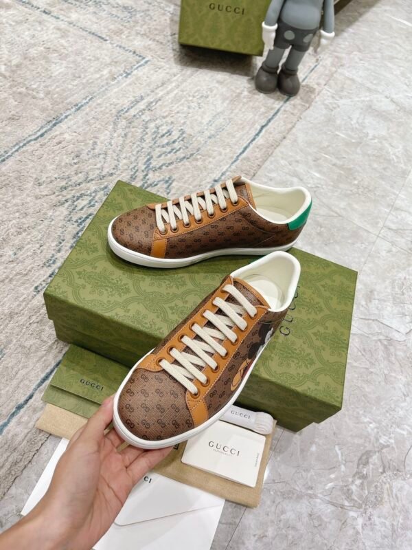 Gucci sneaker 2025071921