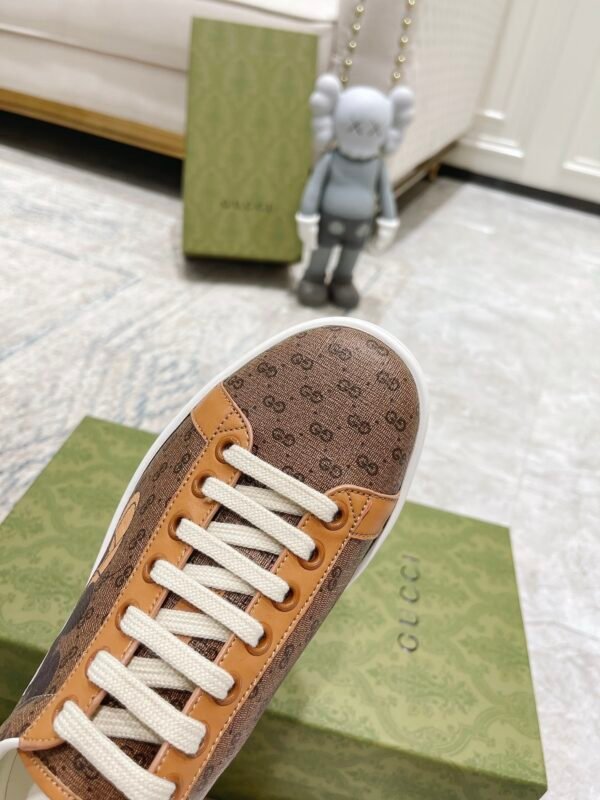 Gucci sneaker 2025071921