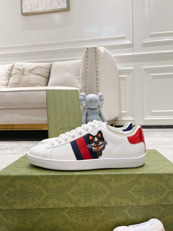 Gucci sneaker 2025071922