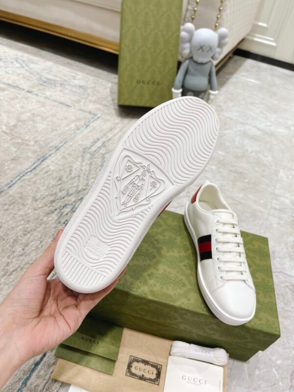 Gucci sneaker 2025071922