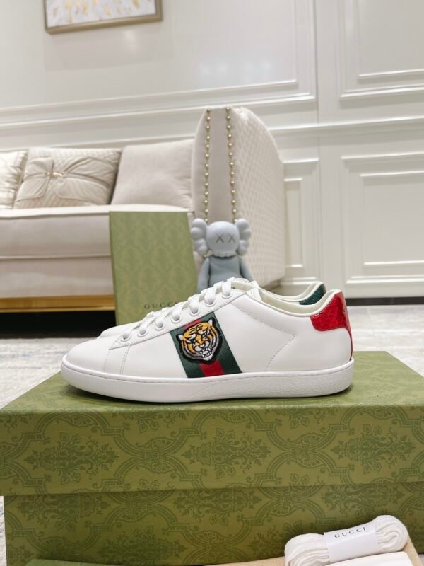 Gucci sneaker 2025071923