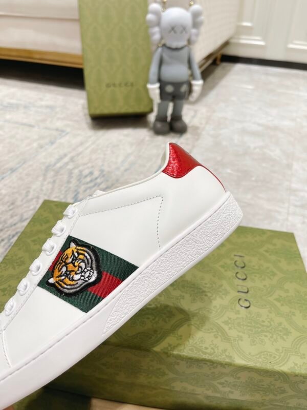 Gucci sneaker 2025071923